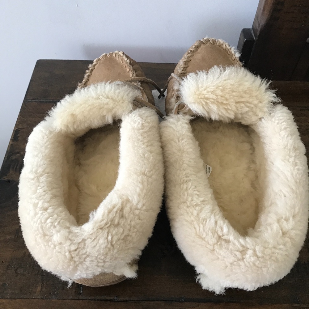 L L Bean Wicked good moccasin womens size 10